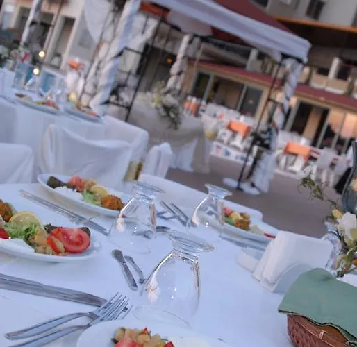 Seaview Hotel 3*